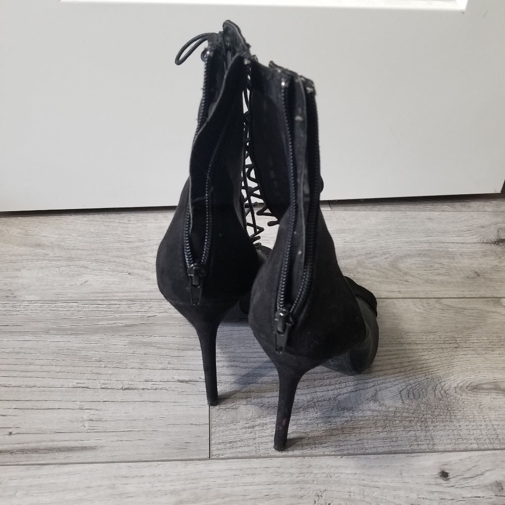 Shoes - Picture 3 of 3